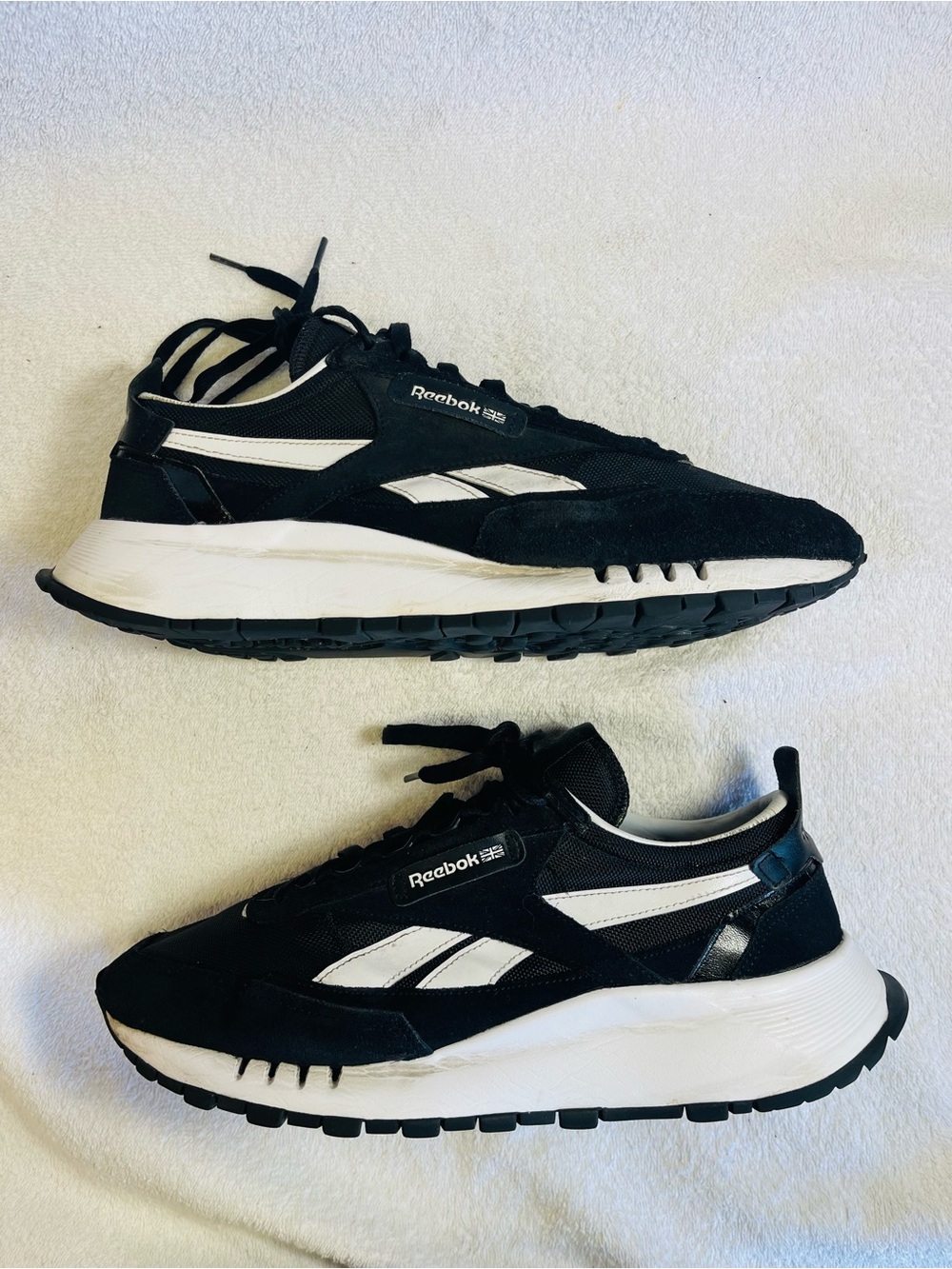 Reebok Men's Classic Runner Sneakers - Black/White Size 11